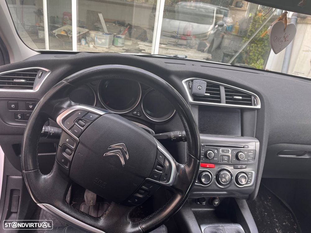 Citroën C4 1.6 HDi Attraction - 5
