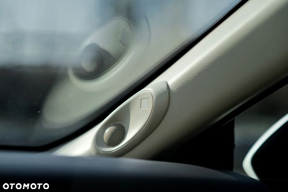 Toyota Camry 2.5 Hybrid Executive CVT - 29