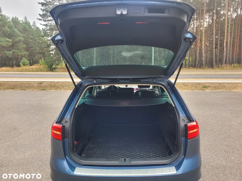 Volkswagen Passat - 5