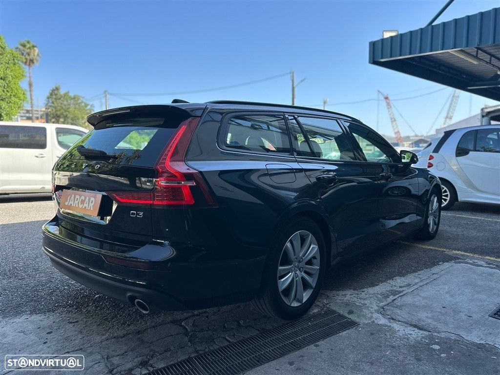 Volvo V60 2.0 D3 Momentum Geartronic - 6