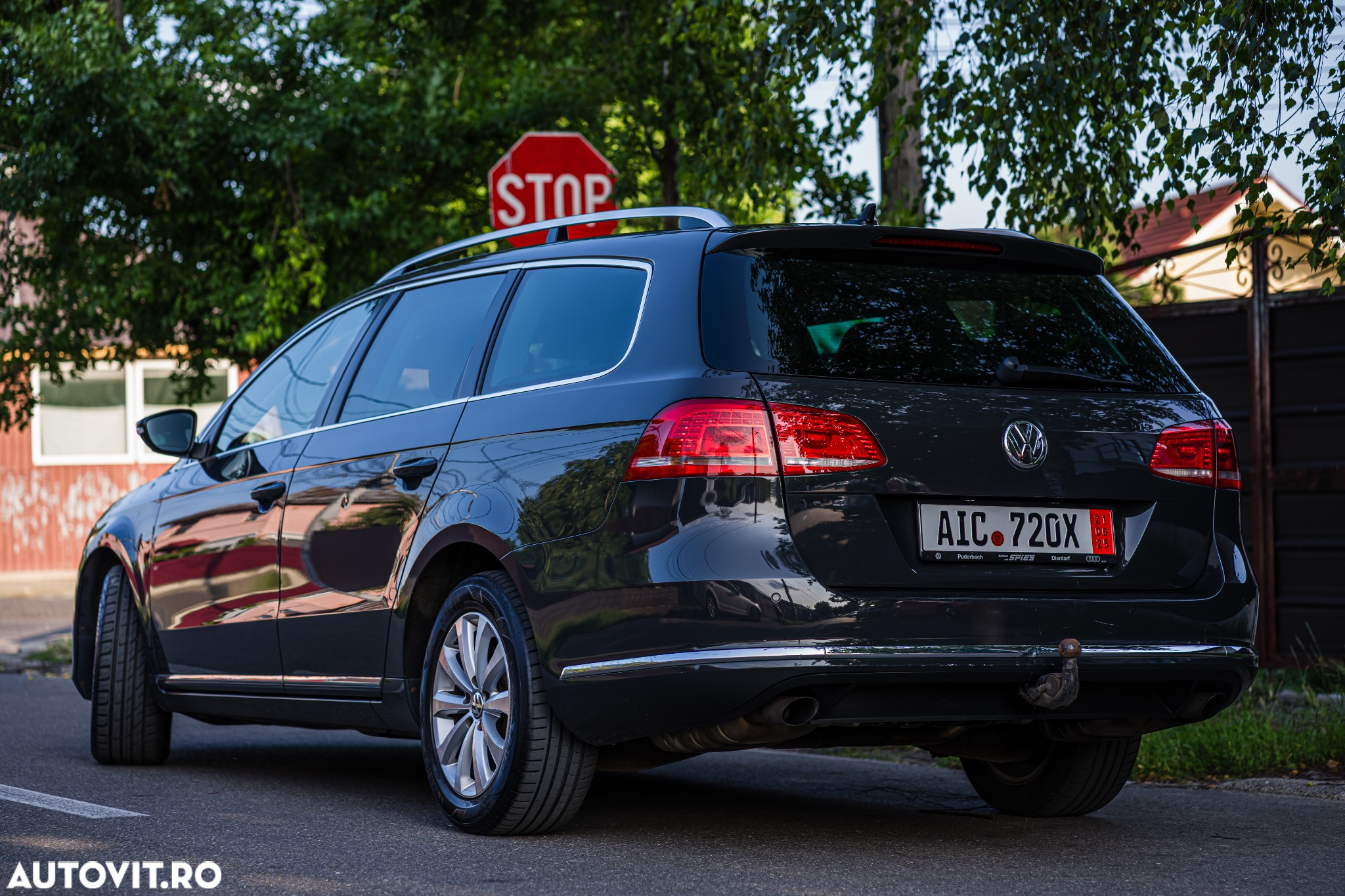 Volkswagen Passat Variant 2.0 TDI 4Motion BlueMotion Technology DSG Highline - 14