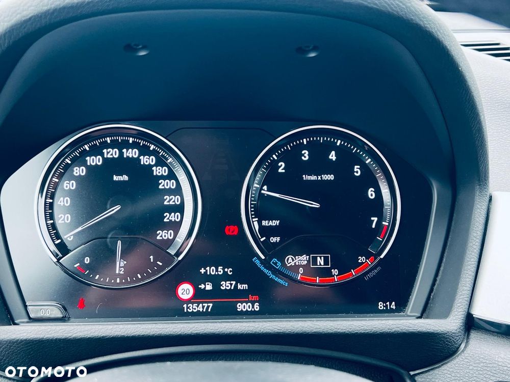 BMW X1 sDrive18i - 11