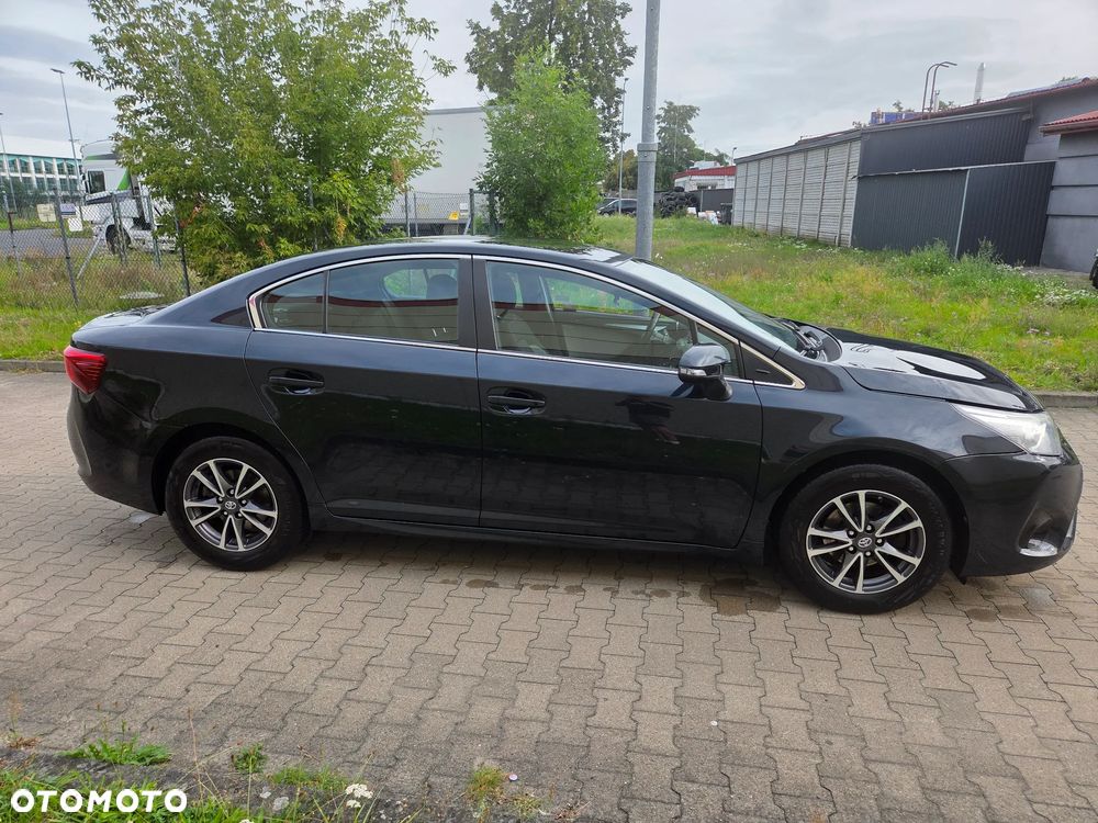 Toyota Avensis 2.0 Premium MS - 5