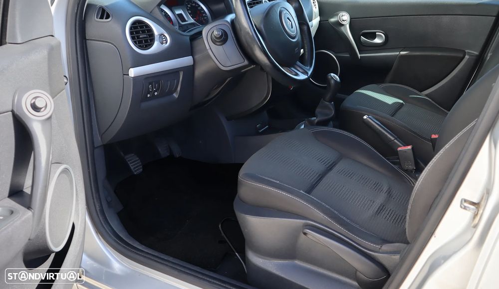 Renault Clio 1.2 16V Dynamique - 14