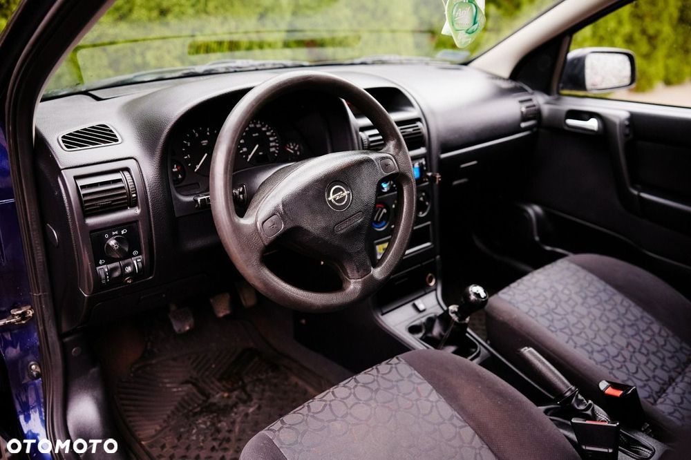 Opel Astra 1.6 - 13
