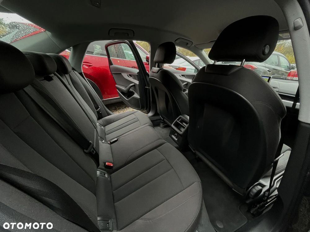 Audi A4 Limousine 2.0 TFSI ultra S tronic - 17