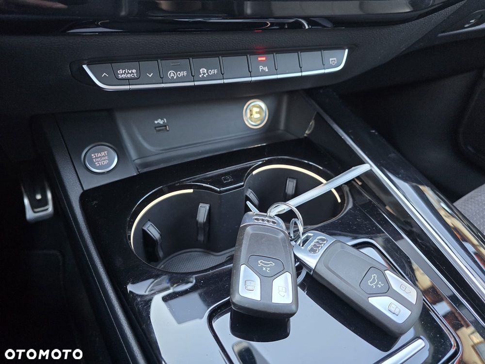 Audi A4 Avant 40 TDI S tronic quattro sport - 26