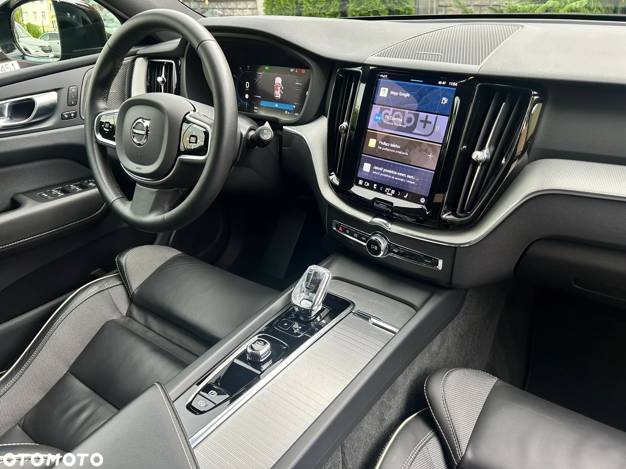 Volvo XC 60 B4 D AWD Plus Dark - 11