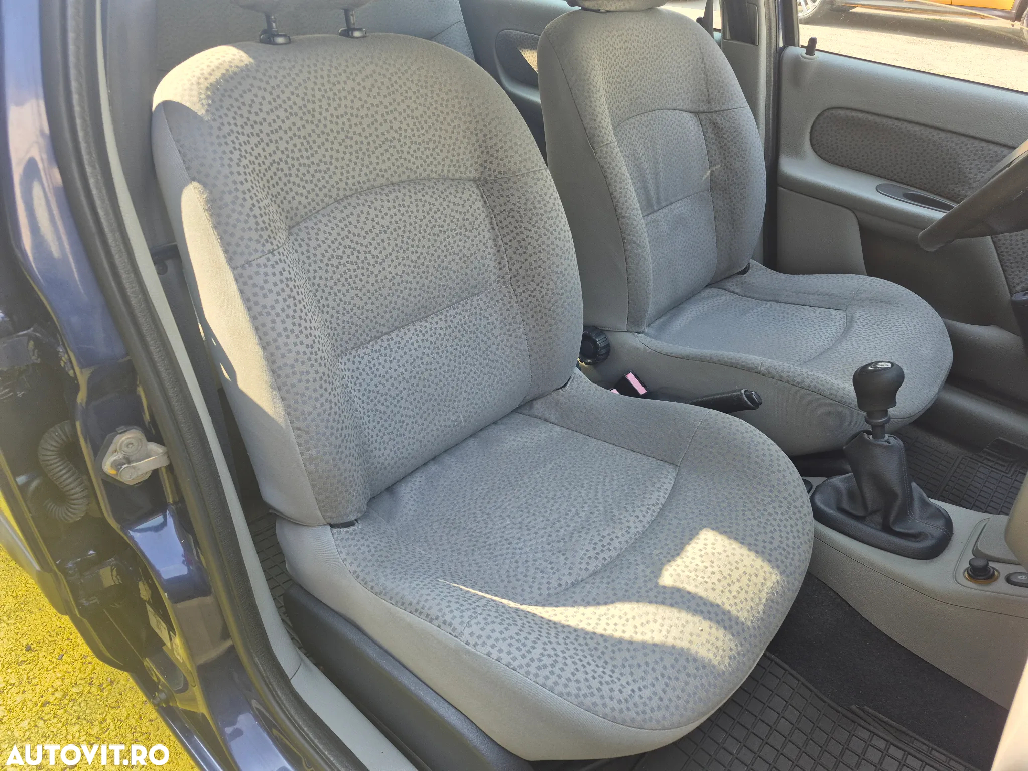 Renault Clio Bicorp 1.4 Expression - 9