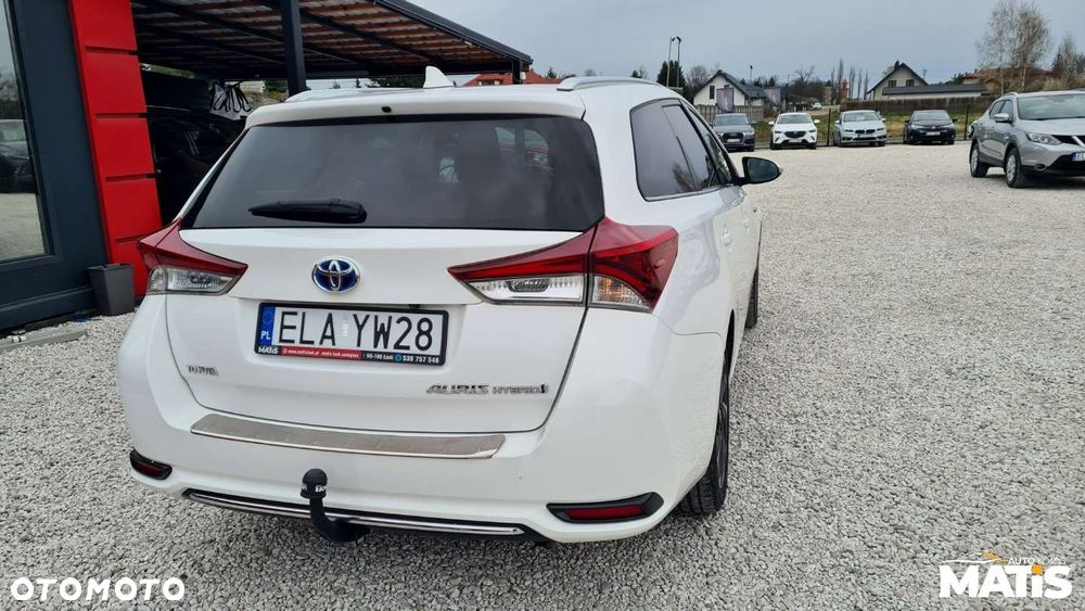 Toyota Auris - 13