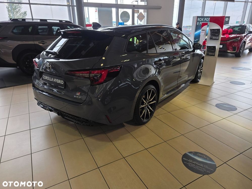 Toyota Corolla - 4