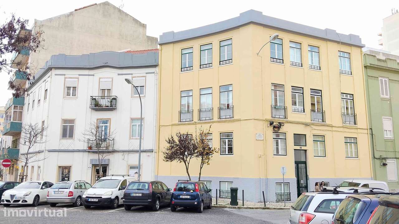 Apartamento T2 em São Domingos de Benfica