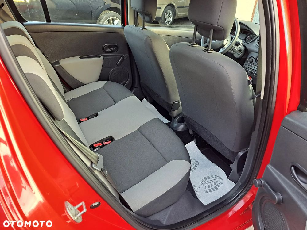 Renault Clio - 20