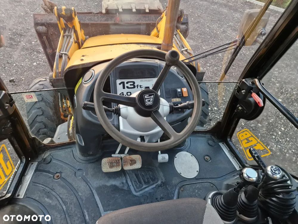 JCB 3CX - 12