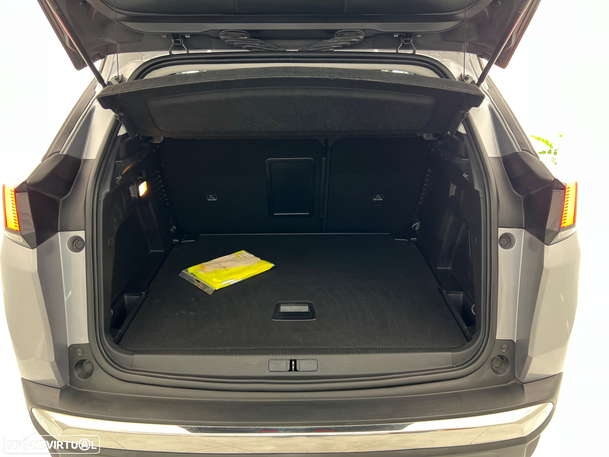 Peugeot 3008 1.5 BlueHDi Active - 20