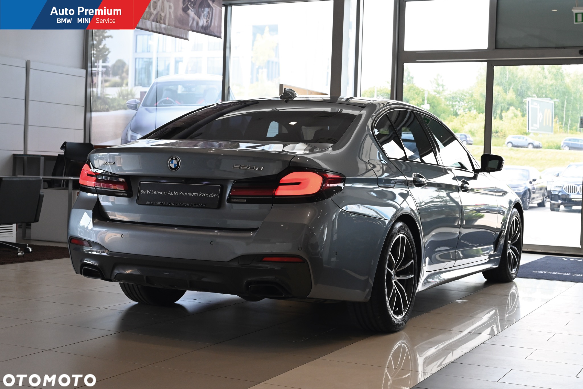 BMW Seria 5 520d xDrive M Sport sport - 16