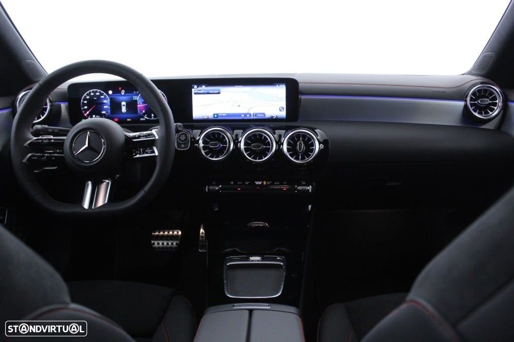 Mercedes-Benz CLA 180 d Shooting Brake AMG Line Aut. - 17