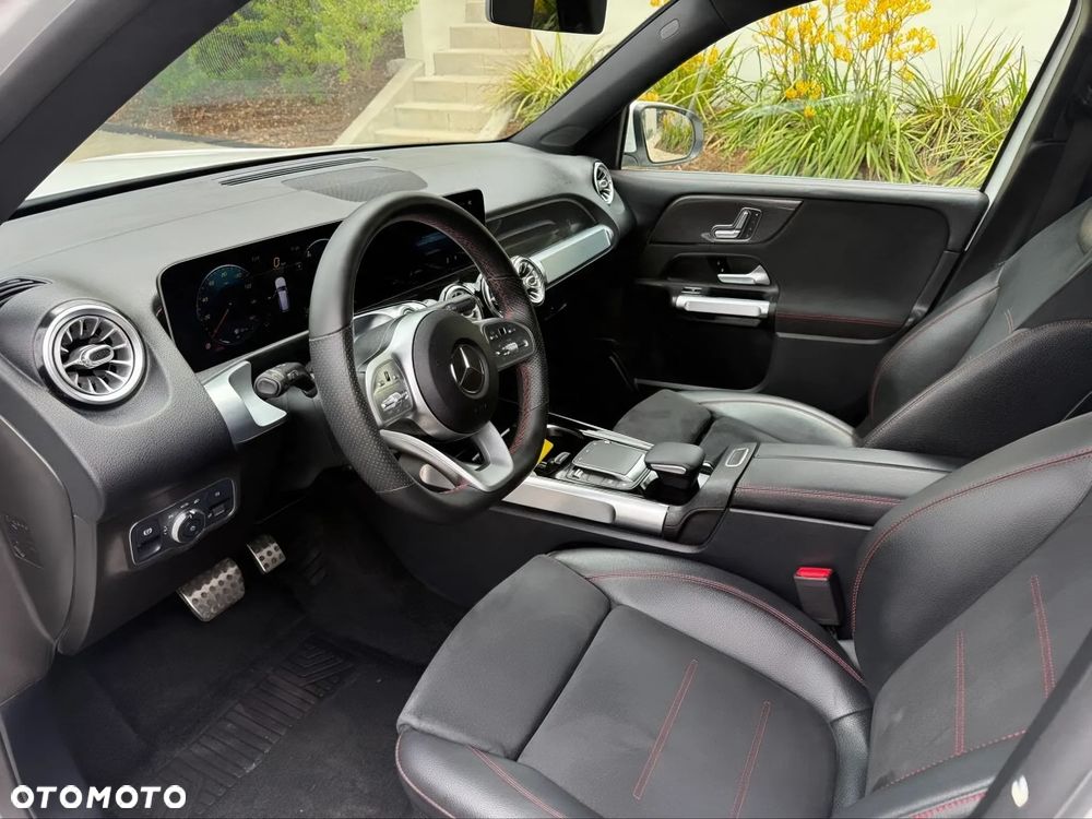 Mercedes-Benz GLB - 7