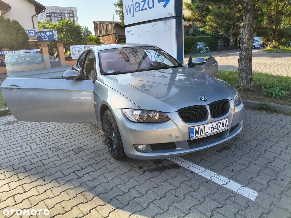BMW Seria 3 320i - 7