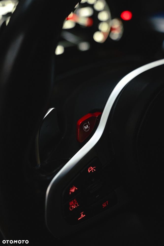 BMW M5 Competition - 18