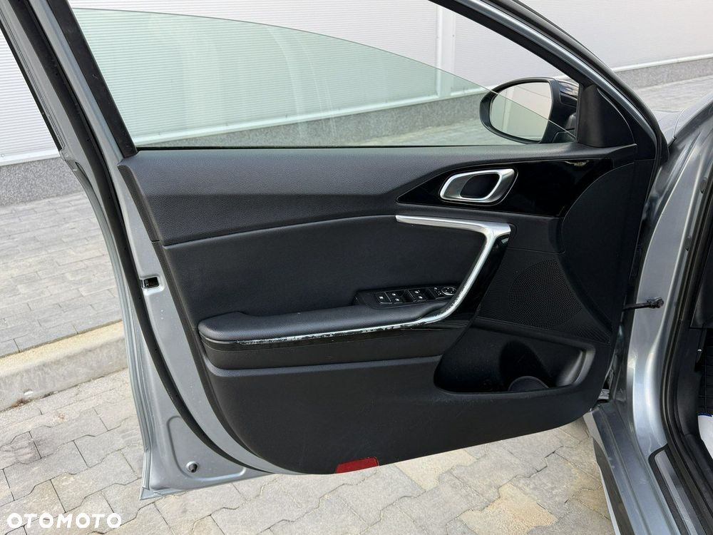 Kia ProCeed 1.6 CRDi DCT7 SCR GT LINE - 17
