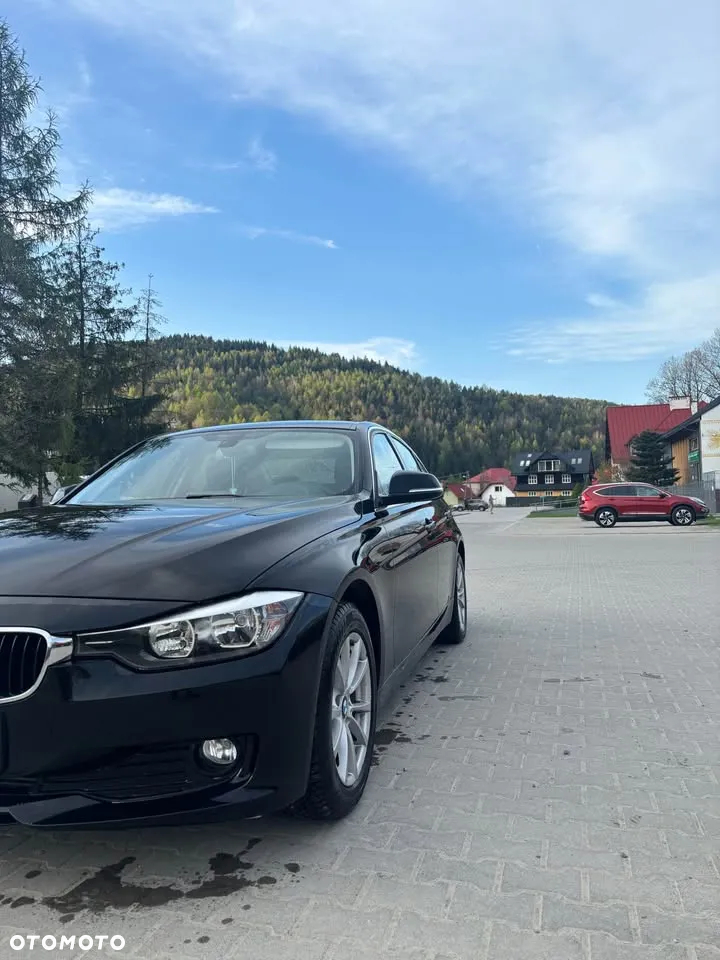 BMW Seria 3 316d - 13