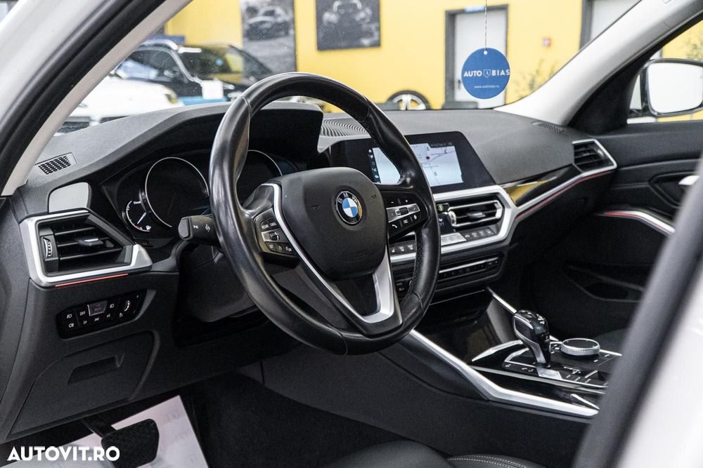 BMW Seria 3 320d Aut. Sport Line - 6