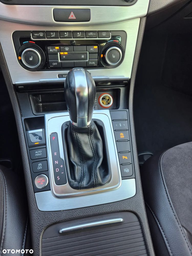 Volkswagen Passat 2.0 TDI DPF Highline DSG - 11