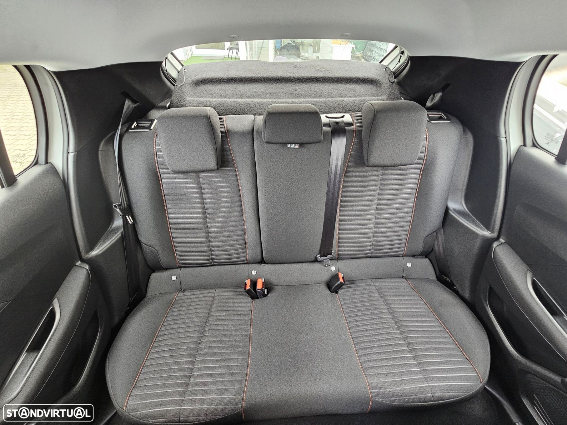 Peugeot 208 1.2 PureTech Active - 14