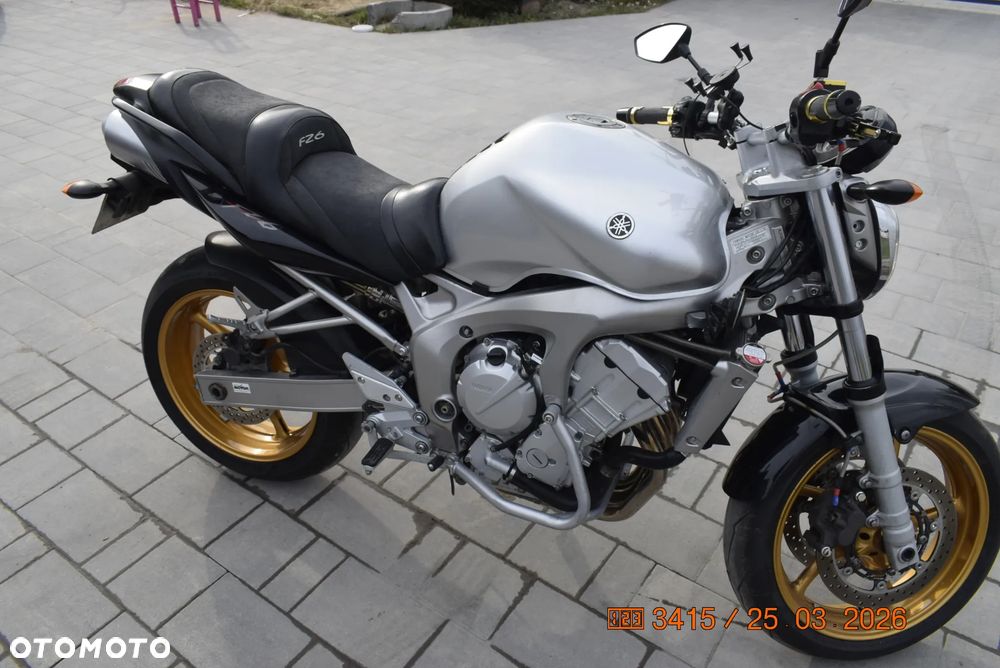 Yamaha FZ6 - 1