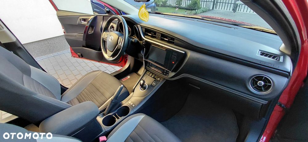 Toyota Auris Hybrid 135 Dynamic - 20