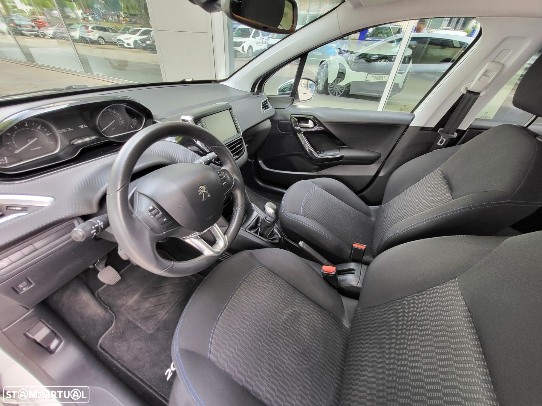 Peugeot 208 1.2 PureTech Style - 17