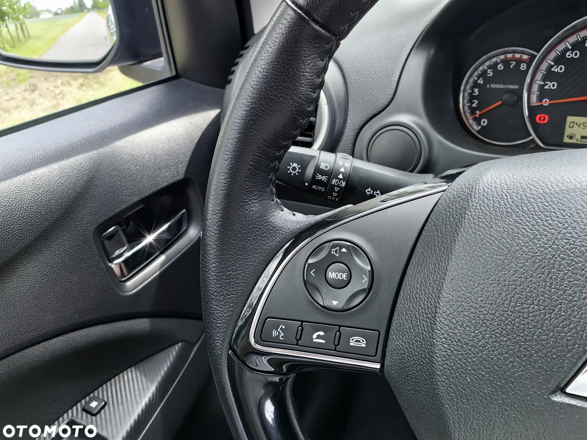 Mitsubishi Space Star 1.2 AS&G Invite SDA - 24