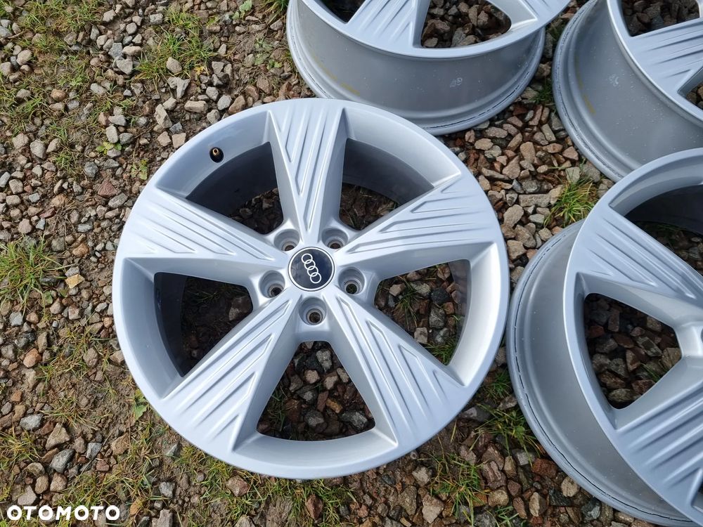 AUDI Q4 ETRON 89A,TT,A3,Q3,VW ,SKODA,SEAT alu 8X19 ET45 5X112 super stan - 2