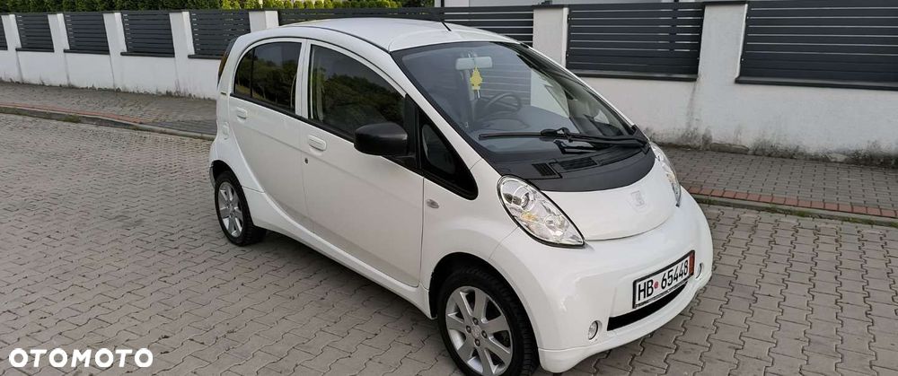 Peugeot iOn - 23