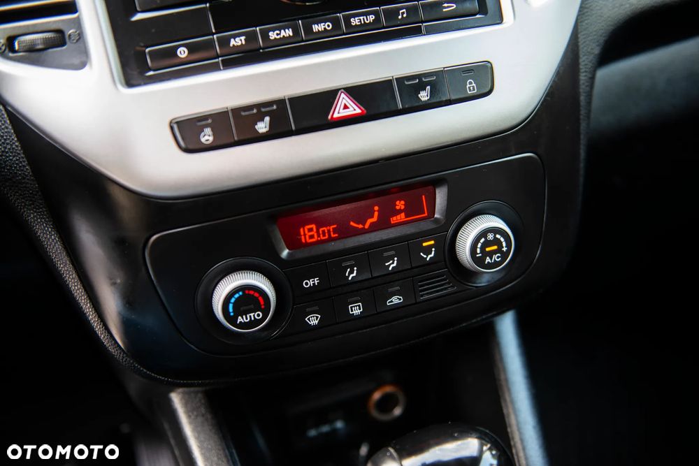 Kia Venga 1.6 CVVT Edition 7 - 22