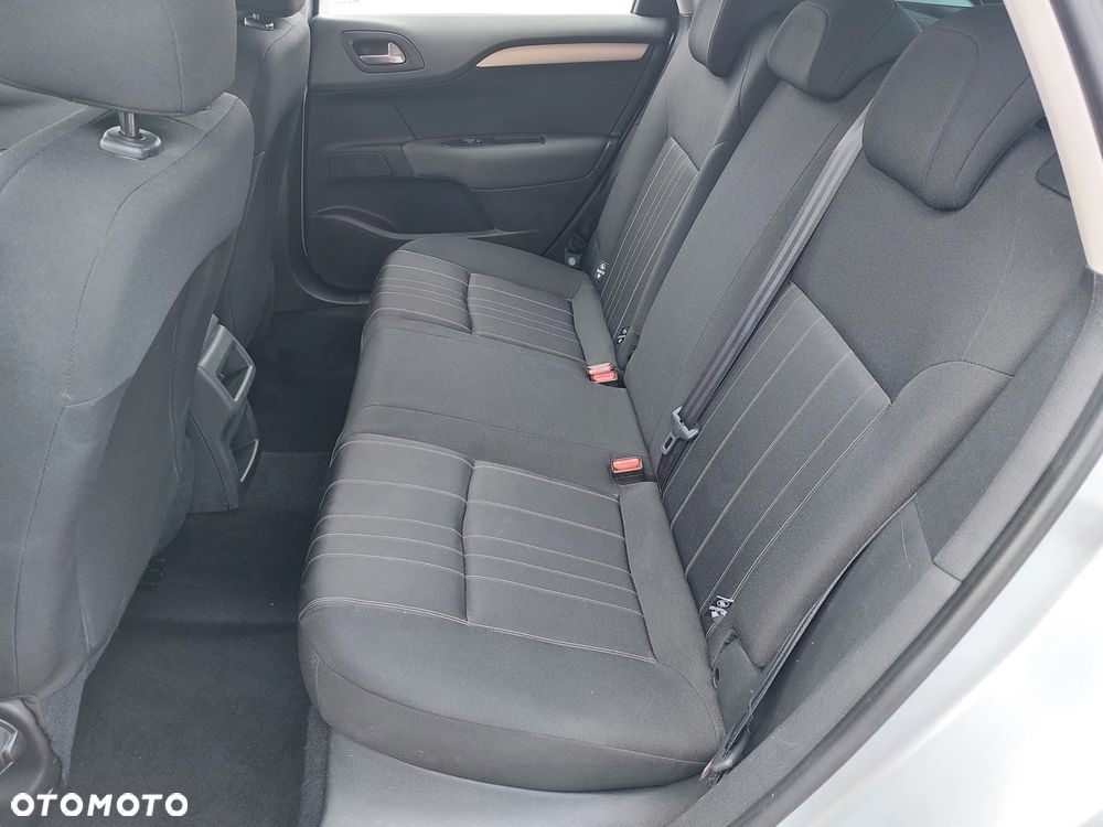 Citroën C4 1.6 HDi Impress - 13