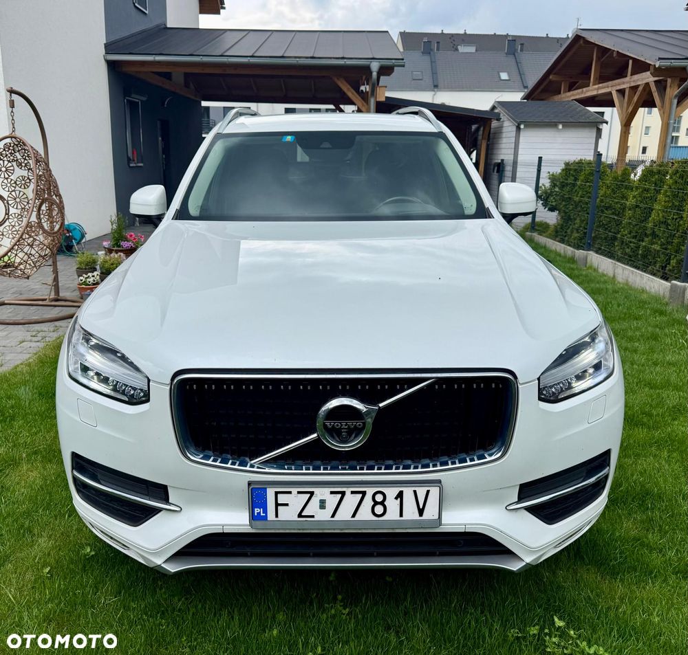 Volvo XC 90 D5 AWD Geartronic Momentum - 4
