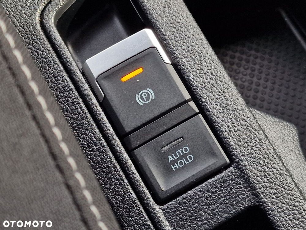 Volkswagen T-Roc 1.0 TSI Life - 24