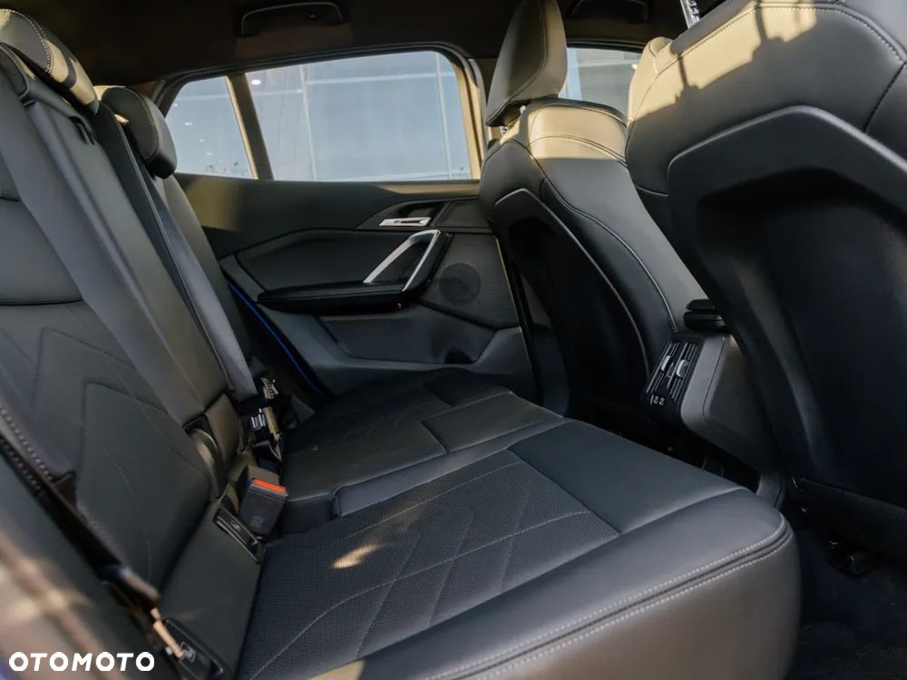 BMW X2 - 12