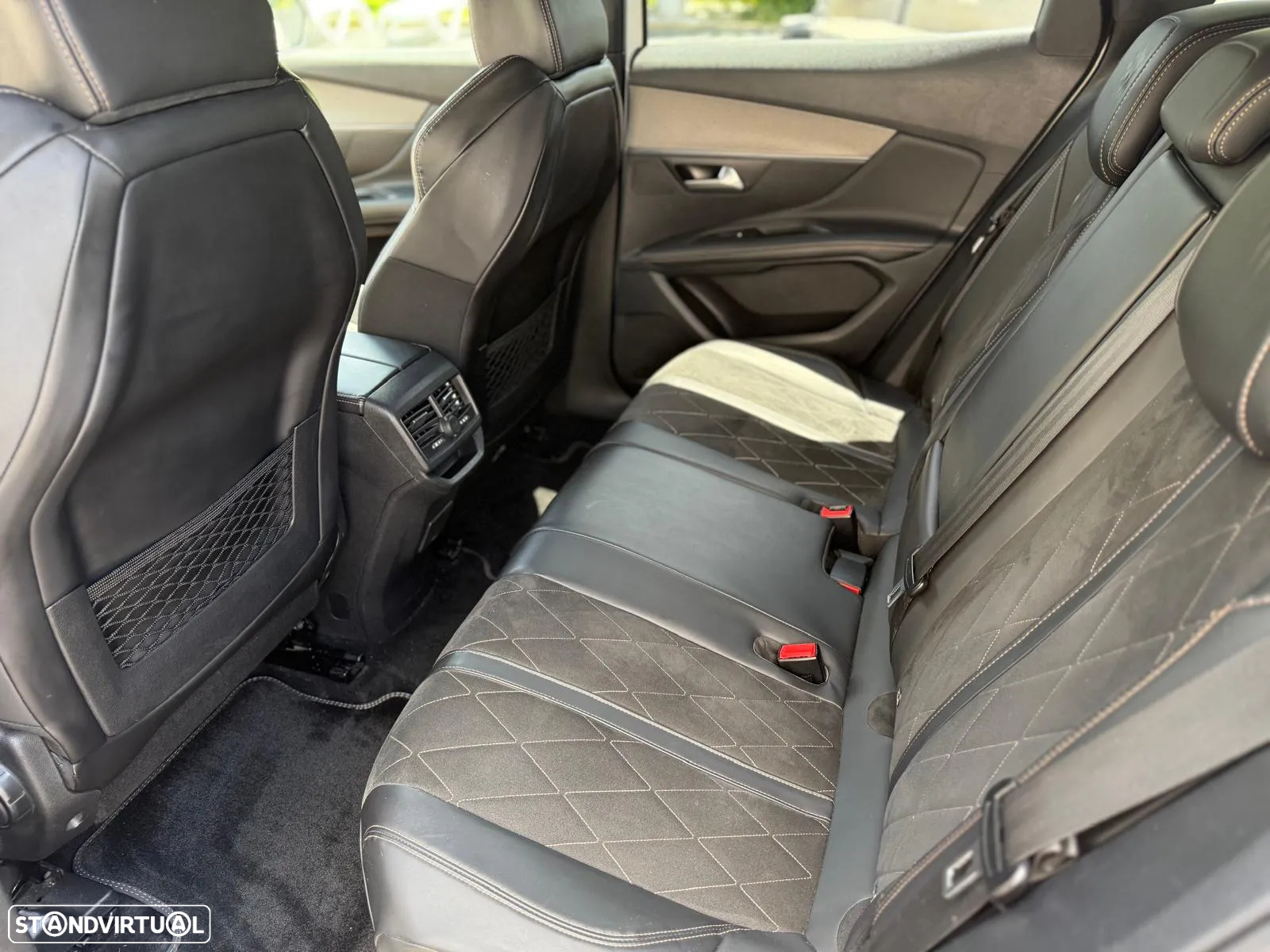Peugeot 3008 2.0 BlueHDi GT Line EAT8 - 4