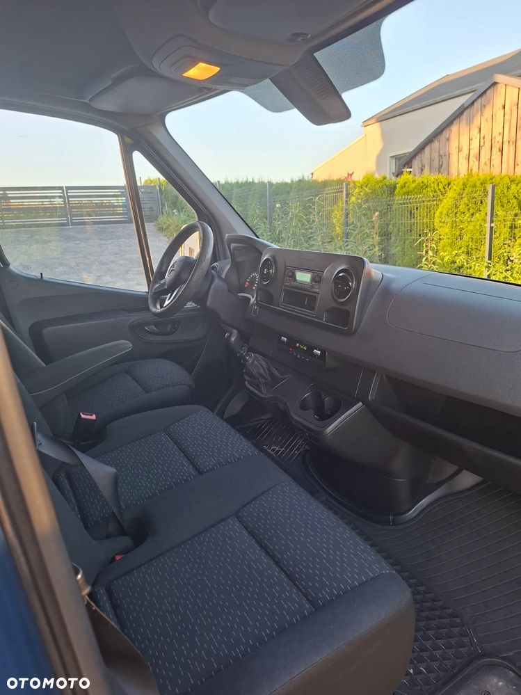 Mercedes-Benz Sprinter - 6