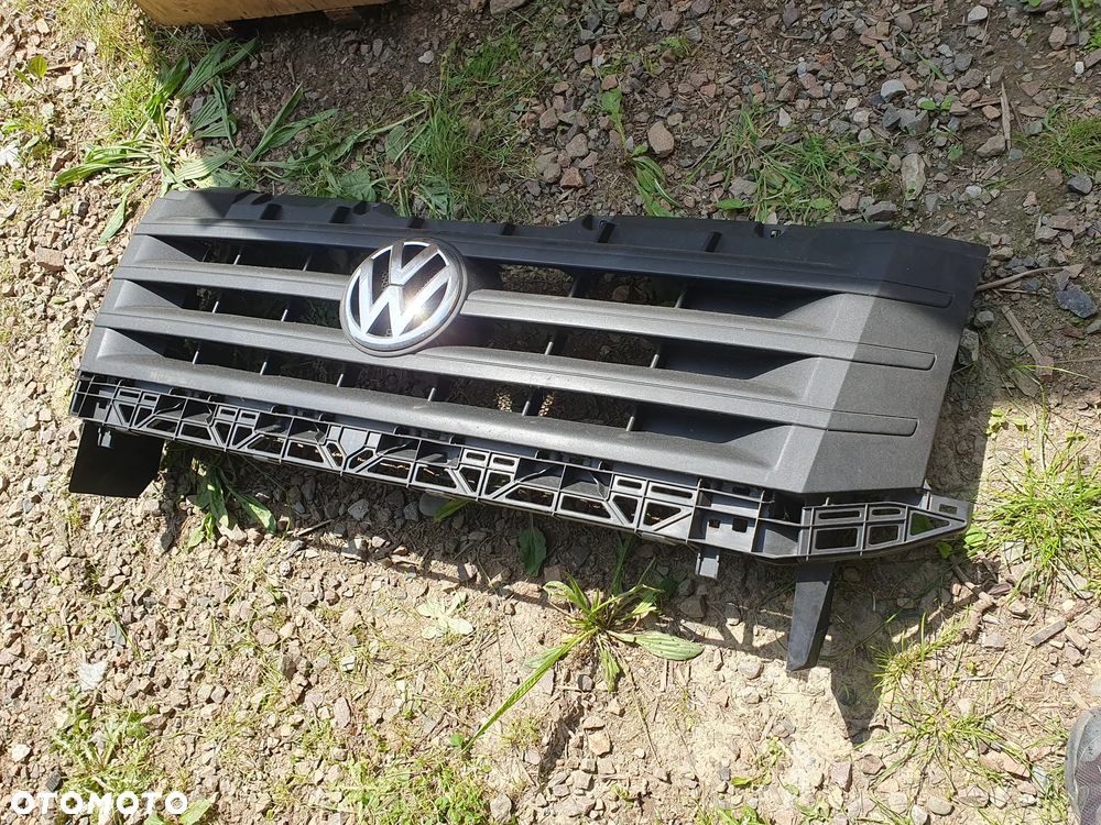 VW CRAFTER 2011- ATRAPA GRIL ZDERZAK PRZÓD 2E0853653E - 2