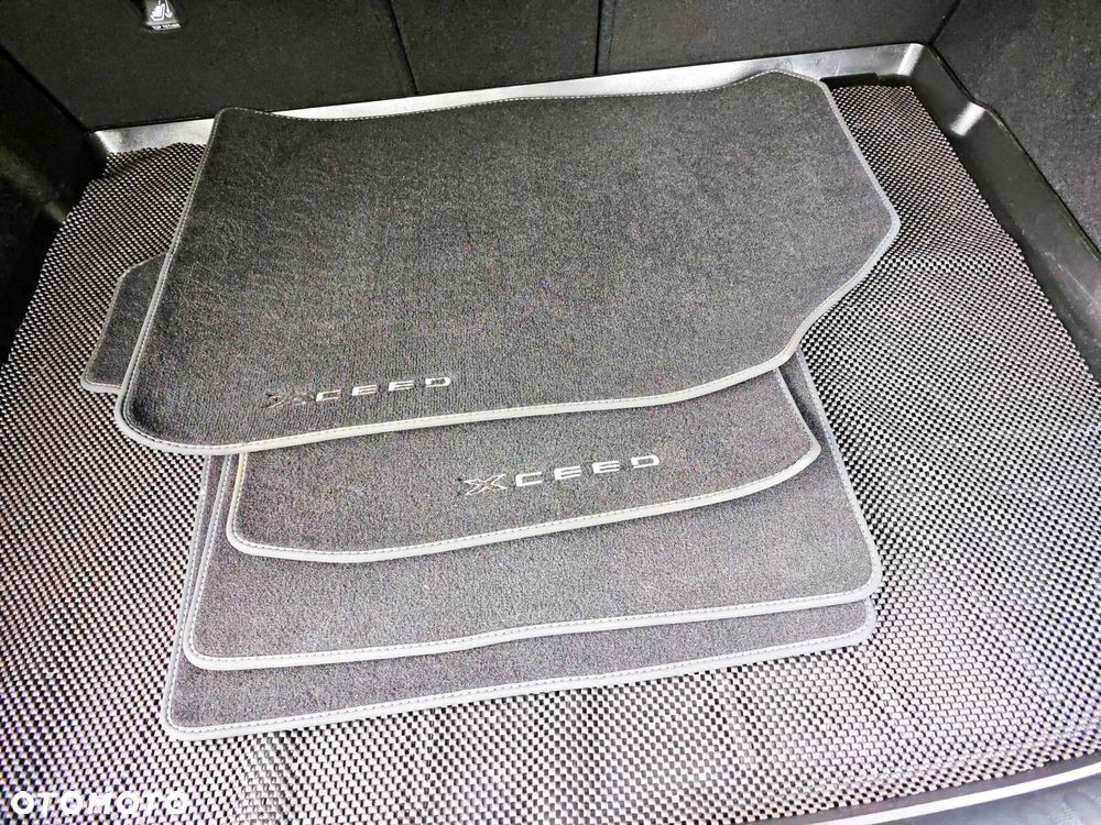 Kia XCeed 1.5 T-GDI Business Line DCT - 21
