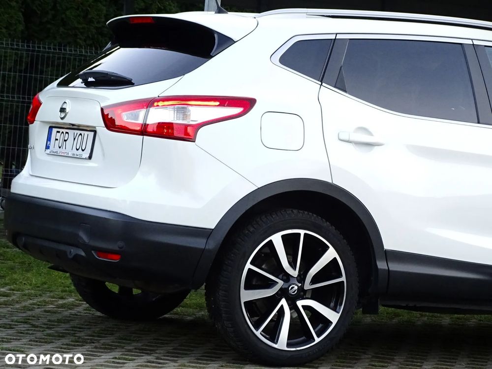 Nissan Qashqai 1.2 DIG-T Tekna EU6 - 12