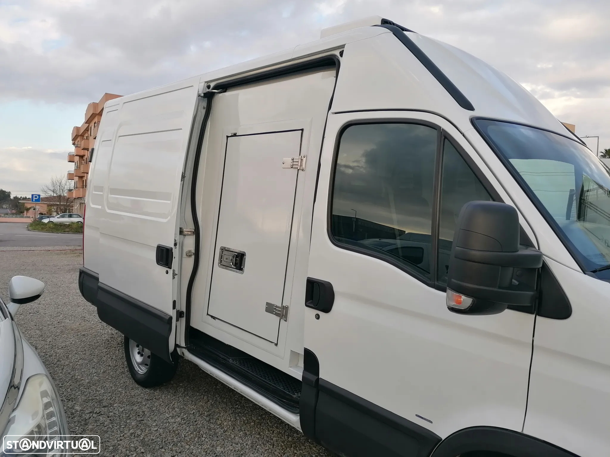 Iveco 35C13/FRIO - 2