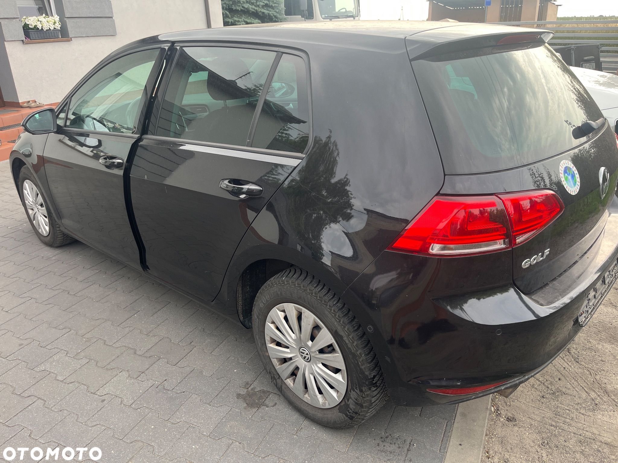 Volkswagen Golf 1.6 TDI BlueMotion Technology DSG Comfortline - 3