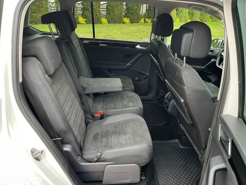 Volkswagen Touran 2.0 TDI SCR DSG Highline - 10