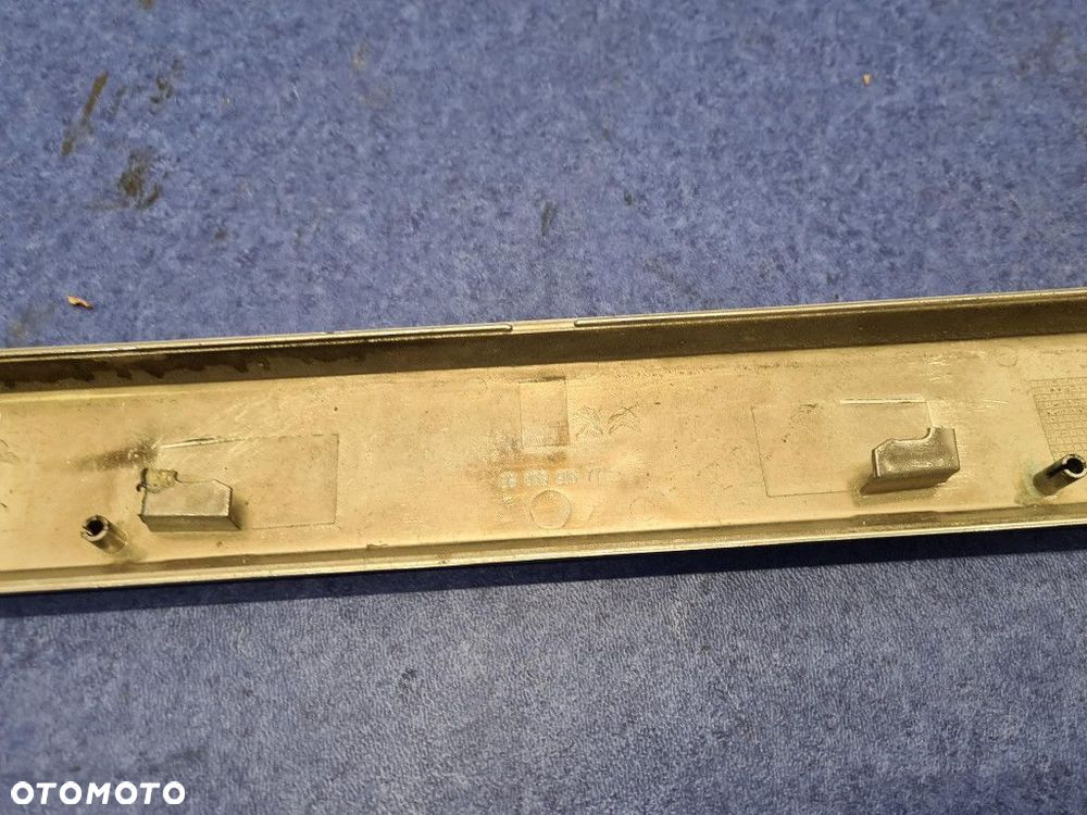 PEUGEOT 2008 LISTWA OZDOBNA DRZWI PRAWY PRZÓD 9806391677 - 10