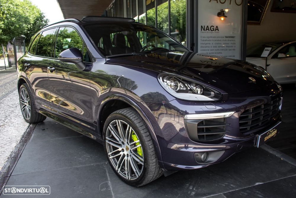 Porsche Cayenne S E-Hybrid - 6